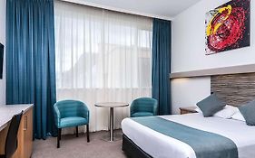 Comfort Inn Regal Park